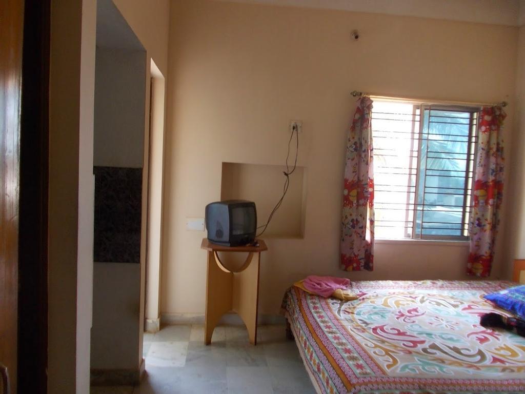 Rishaan Guest House Puri Buitenkant foto