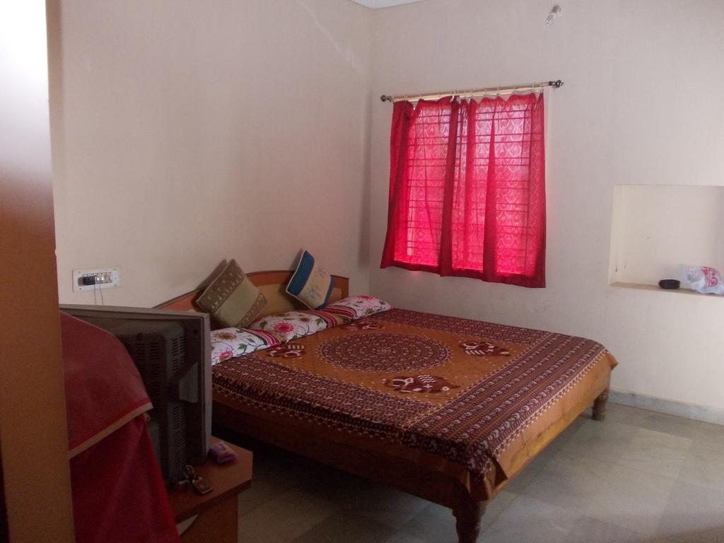 Rishaan Guest House Puri Buitenkant foto